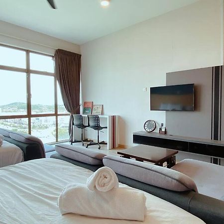2-4 Pax Spacious Living @ Mount Austin, Jb #02 Johor Bahru Exterior photo